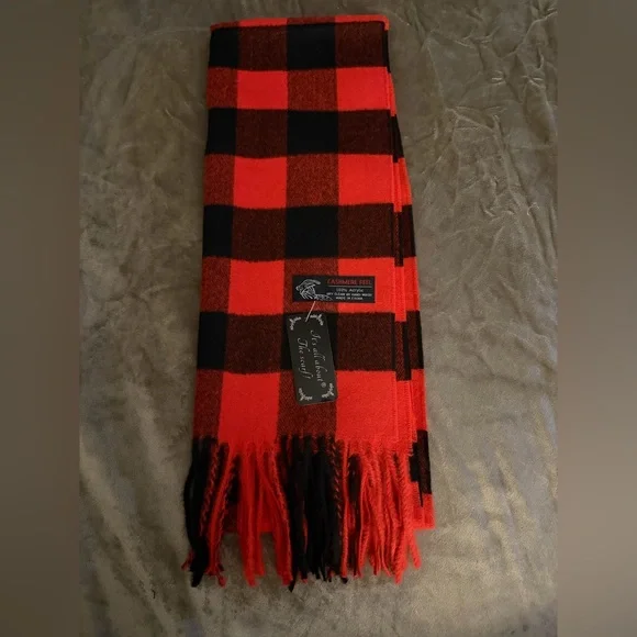🆕 ❤️🖤Black and Red Cashmere feel scarf Christmas UNISEX - Picture 3 of 4
